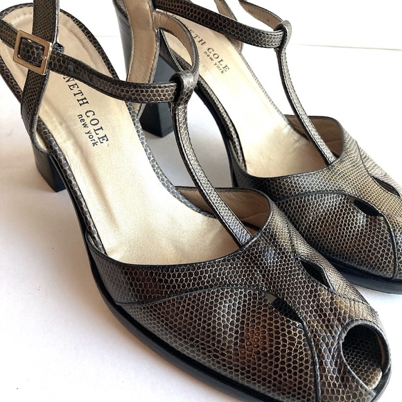 KENNETH COLE New York Leather T Strap Heels sz 8 - Picture 1 of 9